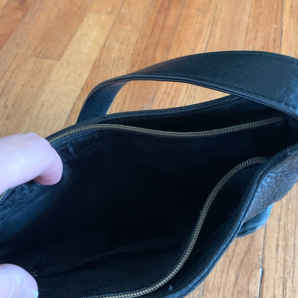 Fossil black shoulder purse - Picture 2 of 2